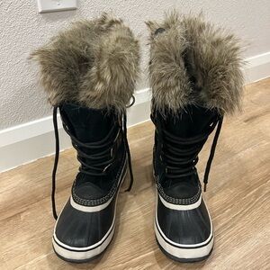 Sorel Black and Brown Winter Boots
